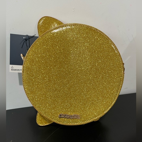 Cakeworthy x Disney Wish Star Crossbody Bag - Picture 6 of 8